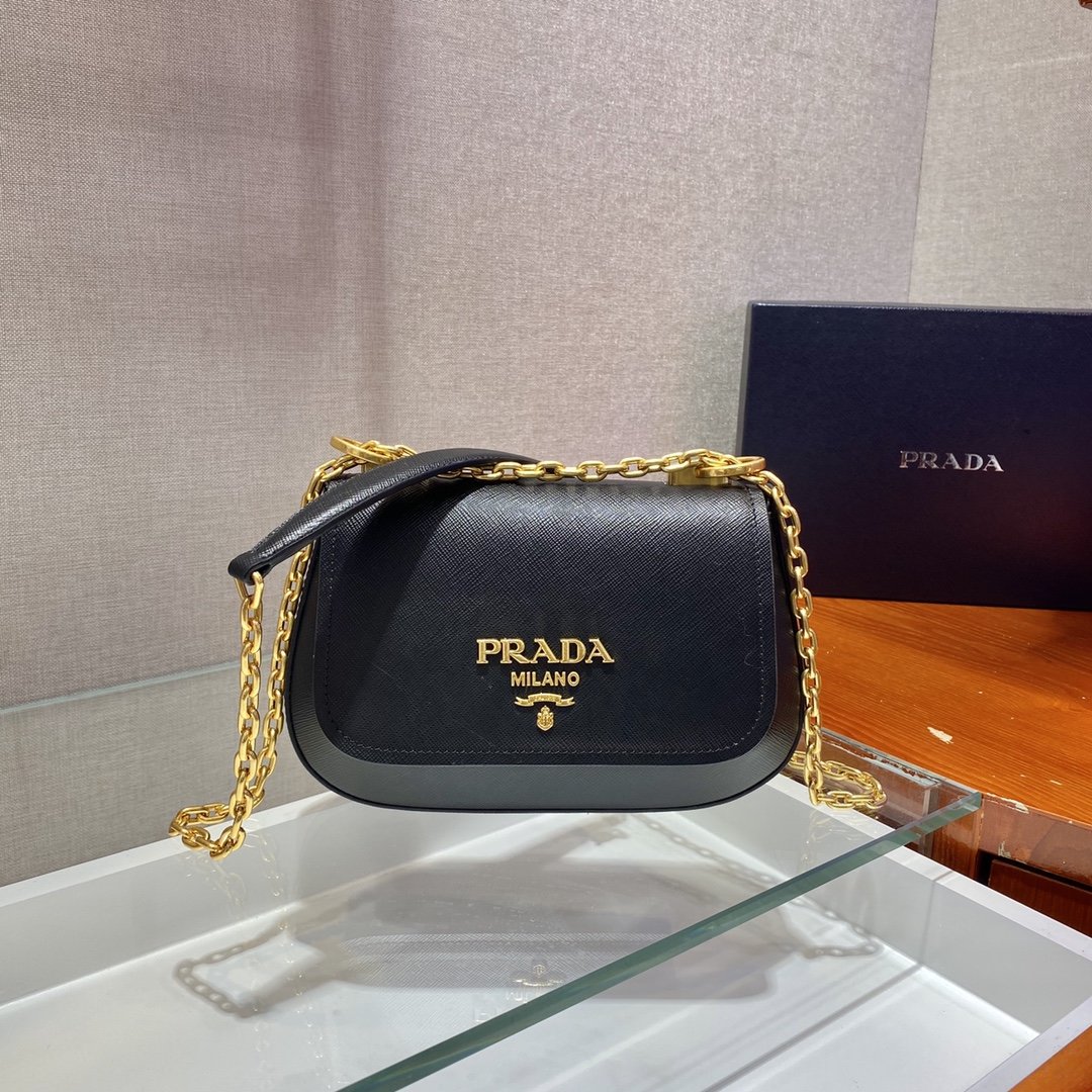 Prada_Saffiano_Chain_Bag